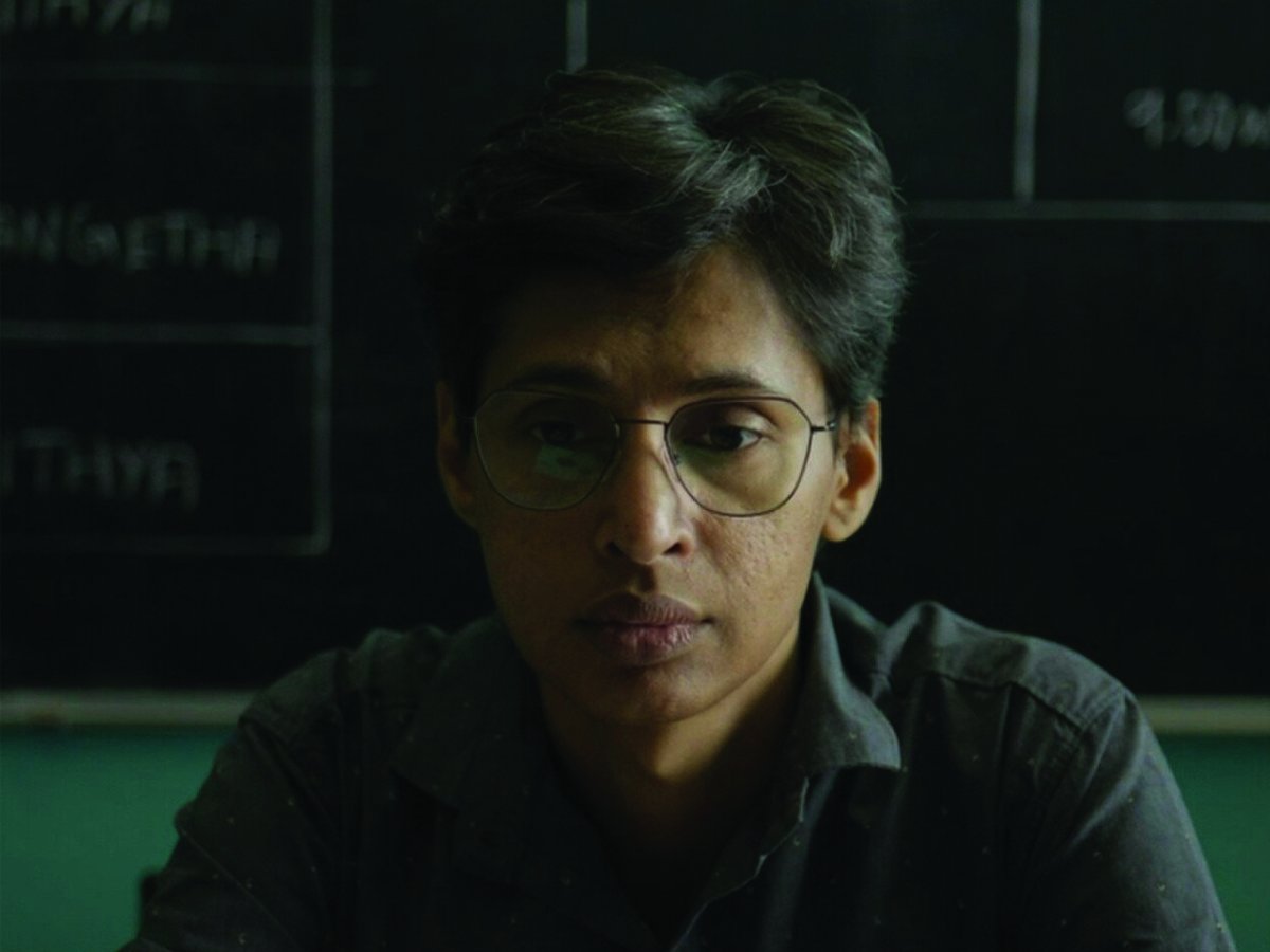 Aravind wants to transition from male to female as a woman called Bhanu, while working as a teacher in a small town in South India

Canadian Premiere of Blue Sunshine from San Francisco director Samyuktha Vijayan 
vaff.org  

📅  Nov. 9, Saturday | 6:30 pm