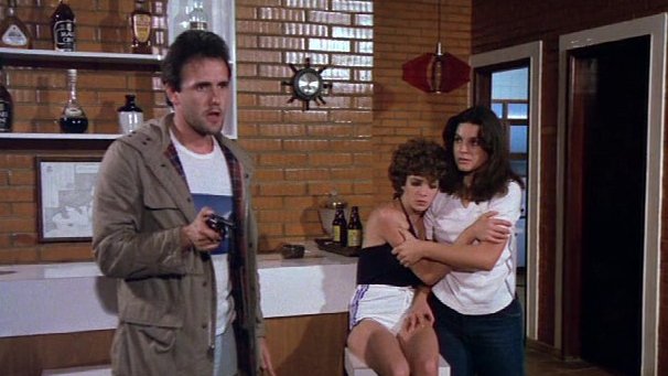 drivenacional's tweet photo. Violência na Carne (1981)
1h30min • Crime/Horror
★ Alfredo Sternheim ★

Três criminosos invadem uma casa de artistas e esperam a chegada dos comparsas. Porém, o chefe da quadrilha se envolve com uma das atrizes, abalando a confiança dos outros bandidos. https://t.co/U0jaH9hqjM
