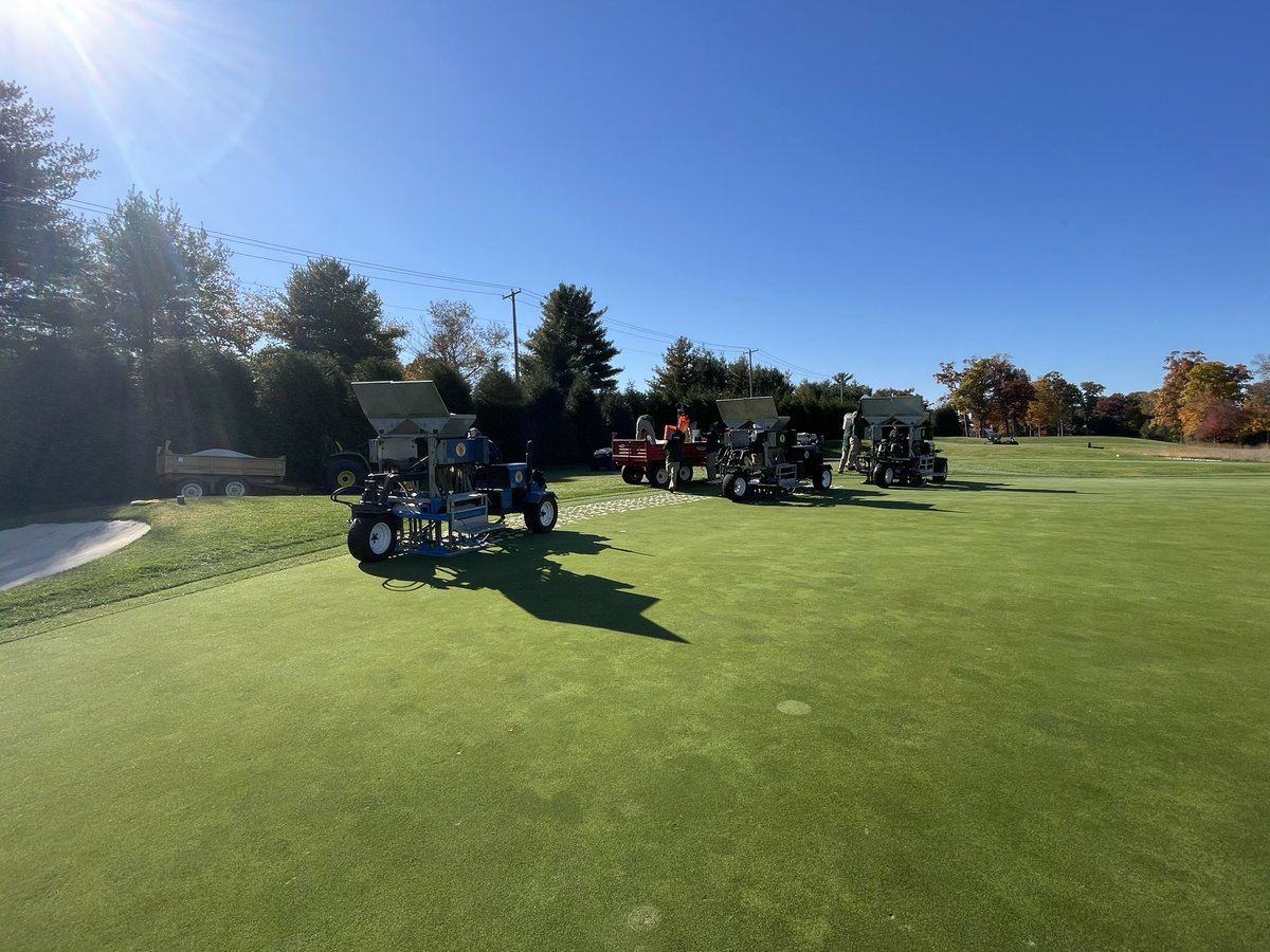 cschellerturf's tweet image. Fall greens aerification: Drill and Fill Thanks @DoubD_Turf for the assist.