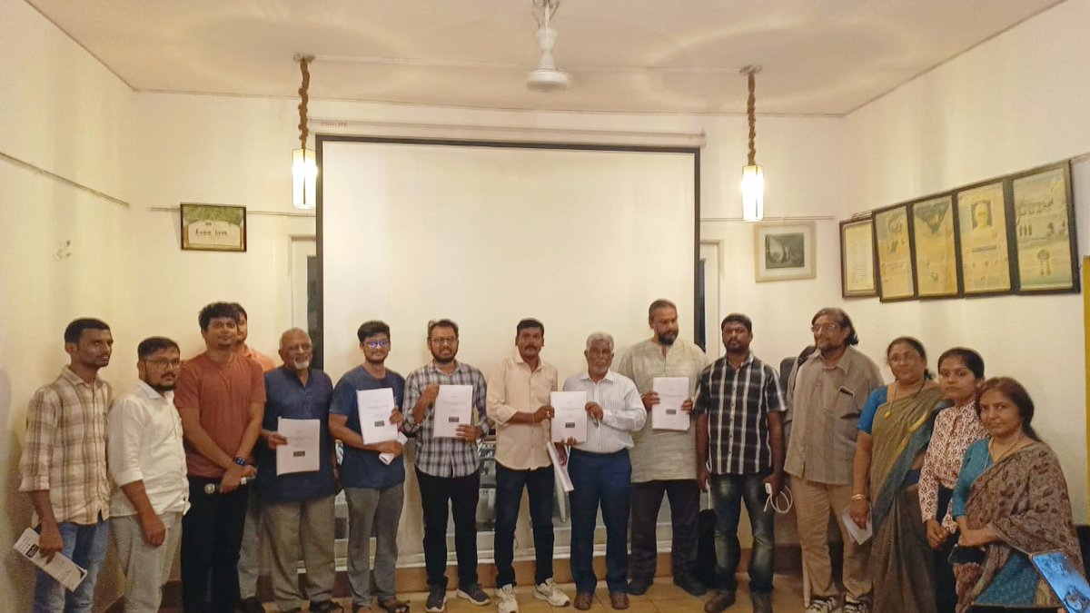 jmofindia's tweet photo. జస్టిస్ మూవ్మెంట్ ఆఫ్ ఇండియా (JMI) 19.10.2024 నాడు లామకన్ వేదికగా ఇప్పటివరకు కేంద్ర రాష్ట్ర ప్రభుత్వాలు పర్యావరణ రక్షణ కోసం చేసిన చట్టాల పై శ్వేత పత్రంతో పాటుగా వరద రహిత హైదారాబాదే ధ్యేయంగా తెలంగాణ ప్రభుత్వం వచ్చే అసెంబ్లీ శీతాకాల సమావేశాల్లో ఒక సమగ్ర విధానంతో కూడిన చట్టాన్ని 1/2 https://t.co/mRQs0fFmnW