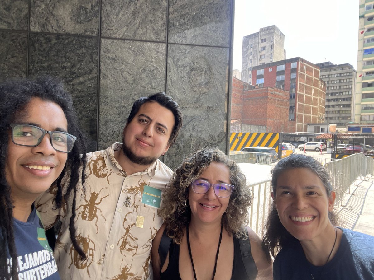 Now at #COP16 with Clara Peña &amp; Daniel Castro (<a href="/InstitutoSINCHI/">Instituto SINCHI 🇨🇴</a>) <a href="/adri_corrales33/">Adriana Corrales</a> (<a href="/spununderground/">SPUN</a>) and myself. Soil biodiversity team at #COP16