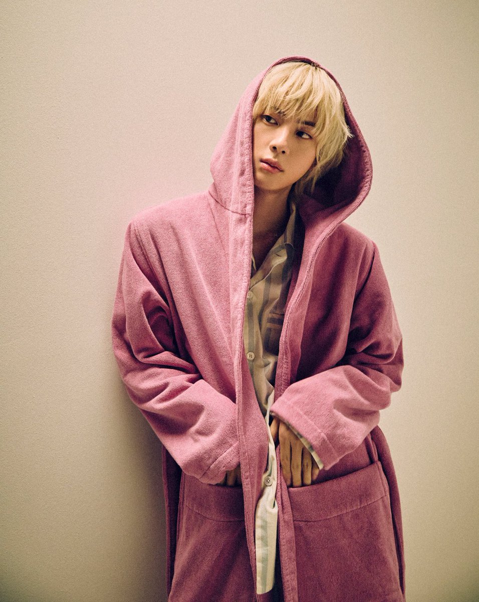 bblackjin's tweet photo. อมกๆๆๆ มึงงงงพี่จินผมทอง กรี๊ดดดดดดดดดดดดดดดดดดดดดดดดดดดดดดดดดดดดด https://t.co/zk1d9qfehP