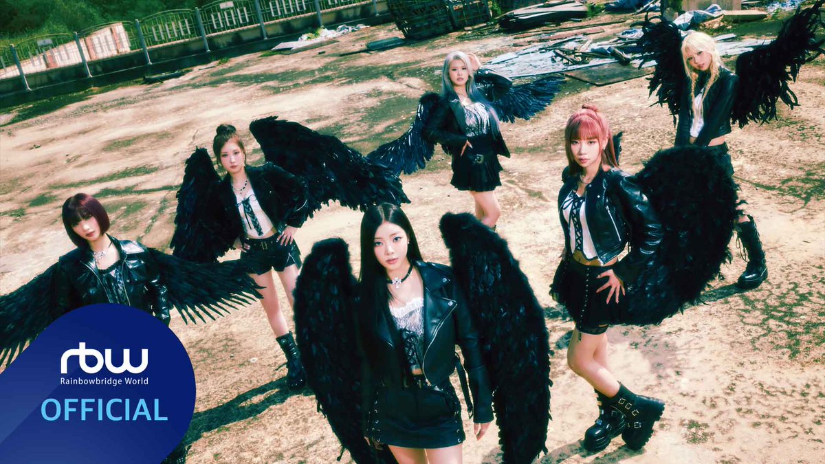 [#퍼플키스]

7th Mini Album [HEADWAY]

🏍️ TODAY 6PM 최초 공개 🏍️
▫ youtu.be/_NxTvO6DBKQ ▫

2024.10.22 6PM RELEASE✔

#PURPLE_KISS #HEADWAY
#ON_MY_BIKE