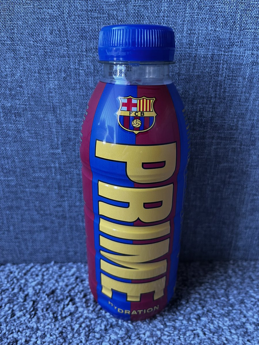 NEW Barcelona &amp; Arsenal Bottles! ⚽️🔥

Available at retailers nationwide! 😎