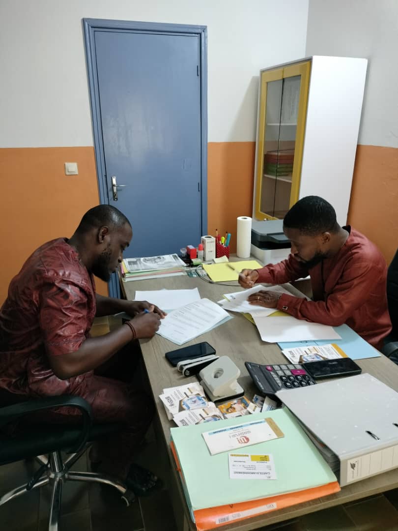 Heureux de vous annoncer que #Rôbalôtô est désormais au #Bénin 🇧🇯.  Avec cette expansion, notre objectif est d’offrir à la population béninoise des moyens concrets de transformation des déchets #plastiques en opportunité économique.
#RôbalôtôBenin #DéchetsPlastiques #Bénin