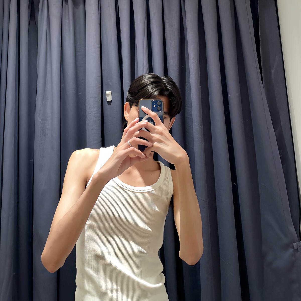 Thitiwit__'s tweet photo. 🪞📸 https://t.co/qUFKmYjAxS
