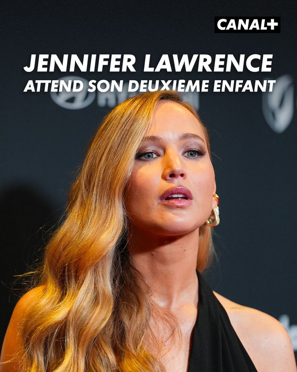 North West's First Photo Broadcast on Kris Jenner's Talk Show, image size:960x1200