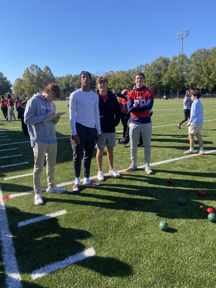 Slymom261's tweet photo. Love that @MiltonEagles_FB @CJWiley_4 @LukeNickel5 @GrantHaviland @Tyler_Redmond23 @DaRealAJ9 @Tristen_Payne19 @daronpigram1 are all helping out with @MiltonCBI and @SpecialOlympics! #Mpire ❤️💙 https://t.co/bAKPCXncBk