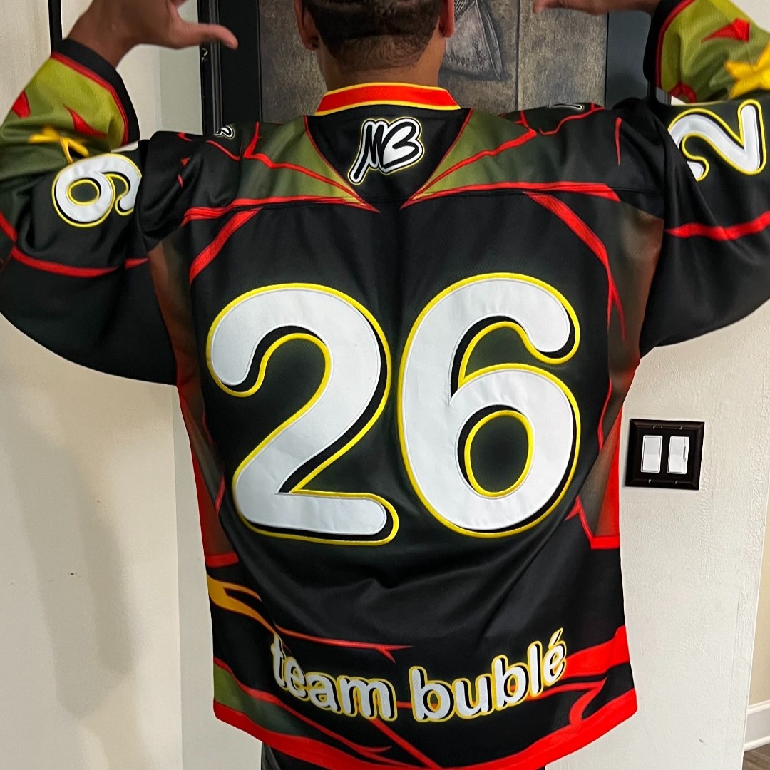 torionsellers's tweet photo. Rockin’ my #TeamBuble jersey! 💥 Big shoutout to all my day ones who’ve been with me since the start! 🙌🏾 SLIDE 3—sneak peek at my exclusive fan merch! 👀🔥 #GoingDown #FanLove #NewMerchComing https://t.co/zzYrzXBxUT