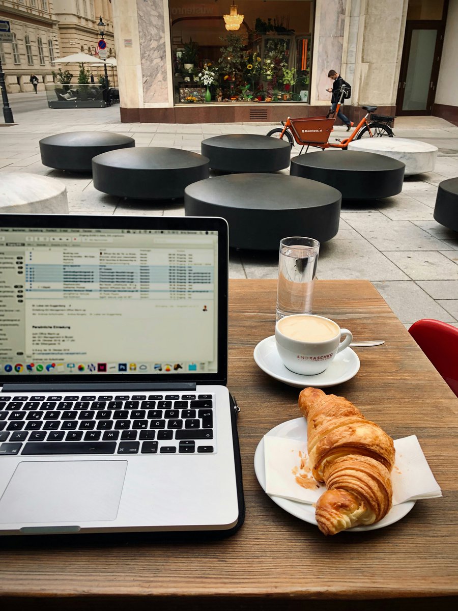 brandoncarroll's tweet image. 📝🖥️ Clear, concise emails can make or break security initiatives. Share one way you&apos;ll improve your email game this week! #TechWriting #ClearCommunication