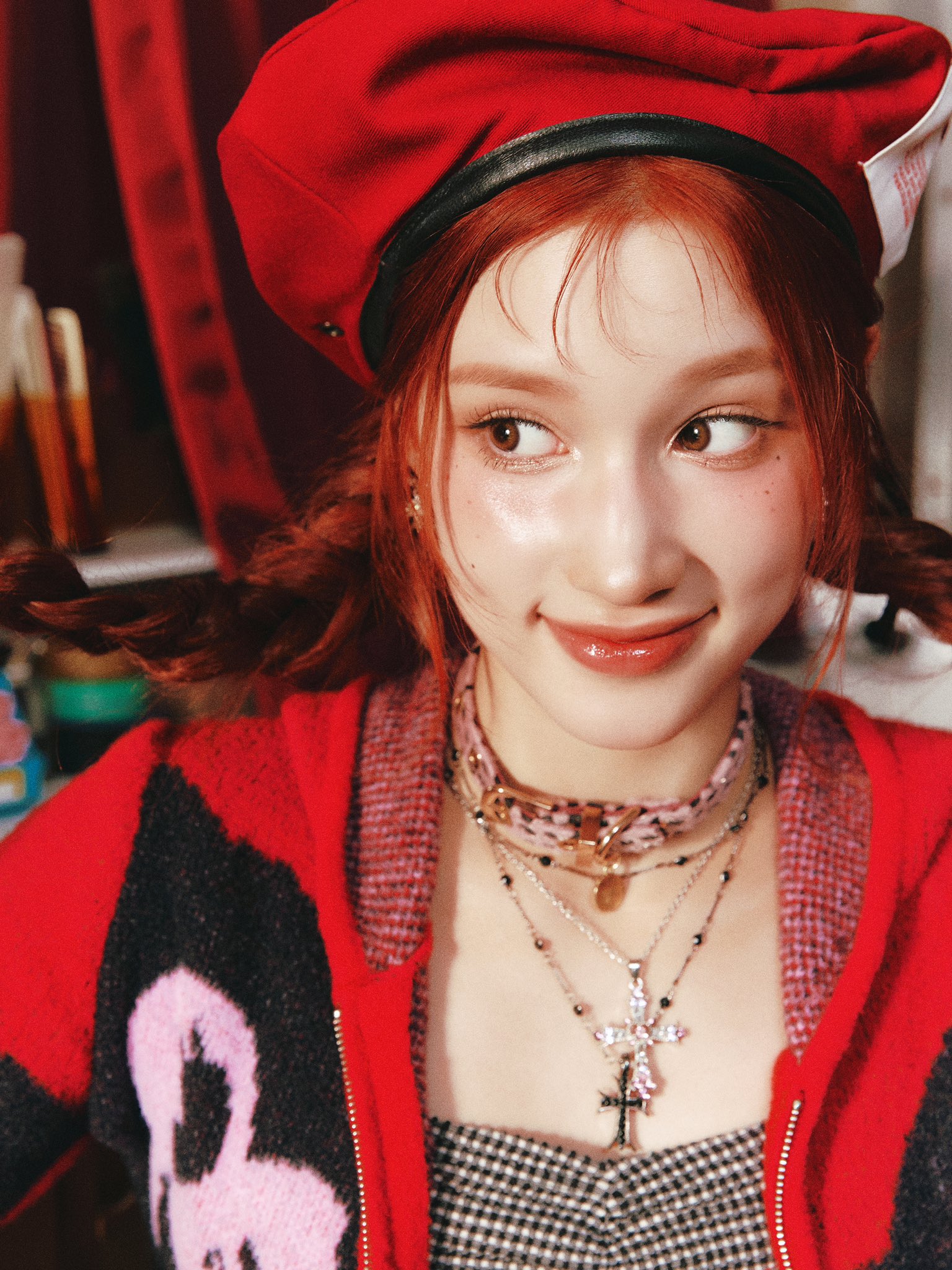 GabDyo3aYAAG73I?format=jpg&name=large