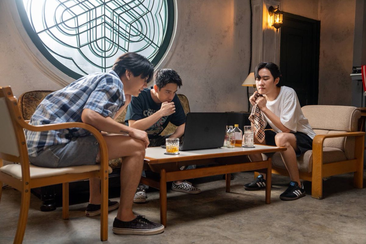 kwangg28's tweet photo. 3คนนี้คืออารมณ์ของคนรอดูซีรีส์คืนนี้🥹

 EP7 U STEAL MY HEART
#JACKANDJOKEREP7 https://t.co/EEmEmgTQbo