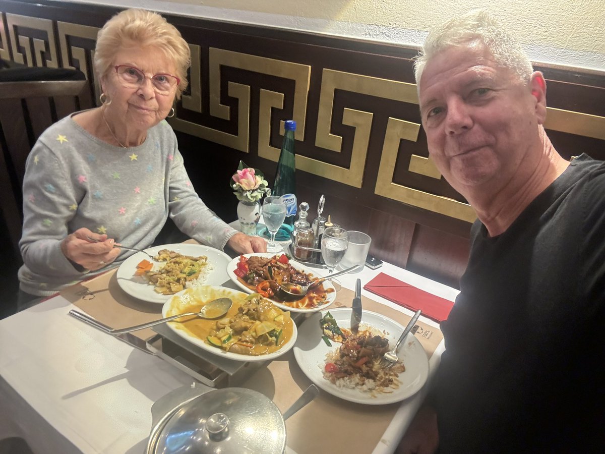 HeikoWasser's tweet image. Mittagessen mit meiner #Mum bei #KingLung am Ostwall. Seit über 40 Jahren der mit Abstand beste #Chines in meiner Heimat @stadtdortmund