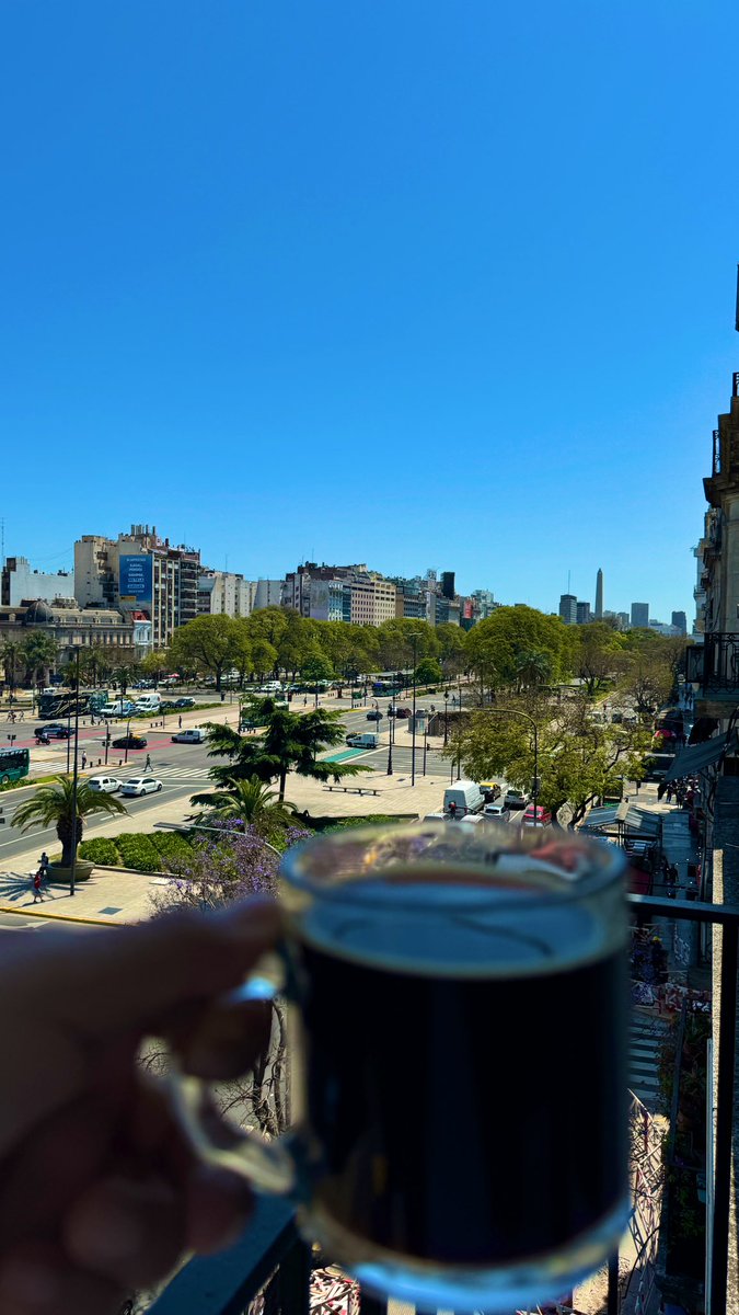 Veronique2388's tweet image. Hola muchaches! Saludos desde la Ciudad de la furia, acá es primavera y está 🥵🔥

#PoderosoGoteo