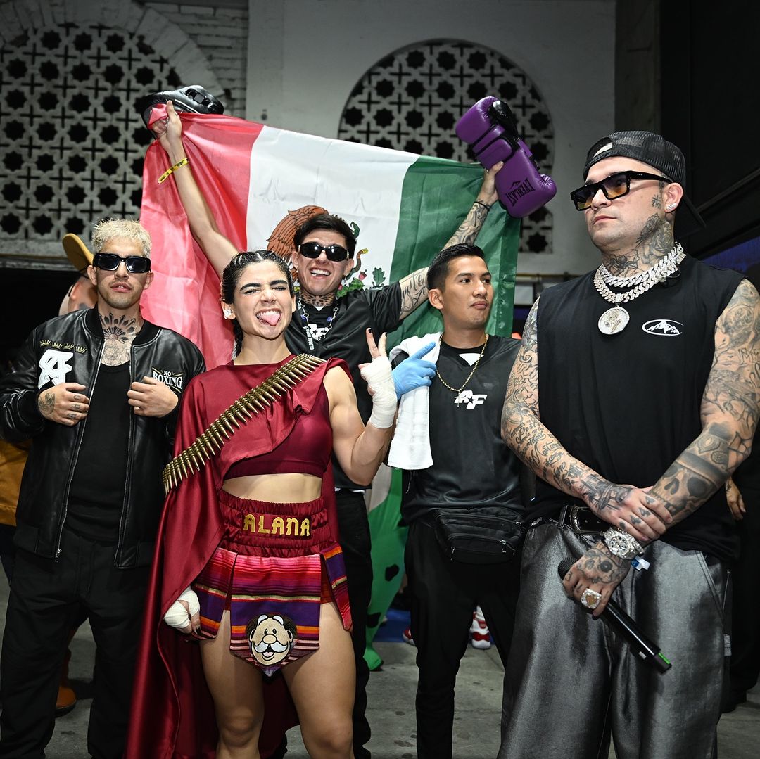 RonnyUpdates's tweet image. 📷 ⁀➷ ׂ┊͙ Nueva publicación de Ronny en Instagram

Otro cinturón al mejor entrenador, la 🐐