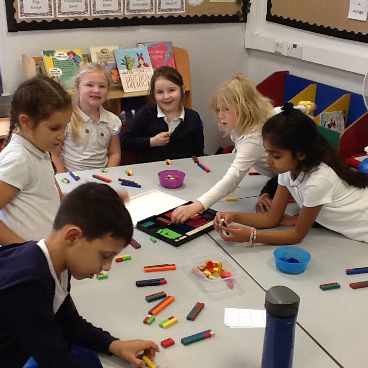 OutwoodsPrimary's tweet photo. This week the Year 2 children have been learning how to find the difference in maths. The children were set a challenge to use the rods to find the difference of the red rod. Then the children practised finding the difference with numbers and then writing their own number stories https://t.co/2UcuZRH85p