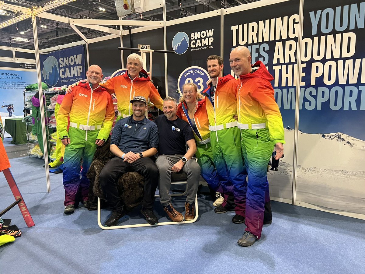 CE_Anonymous111's tweet photo. Such a great weekend for @anongroupnet supporting @Gay_Ski_Week at their first @LondonSnowShow 🌈⛷️

#ski #LGBTQIA #events https://t.co/bkvkviGhR7