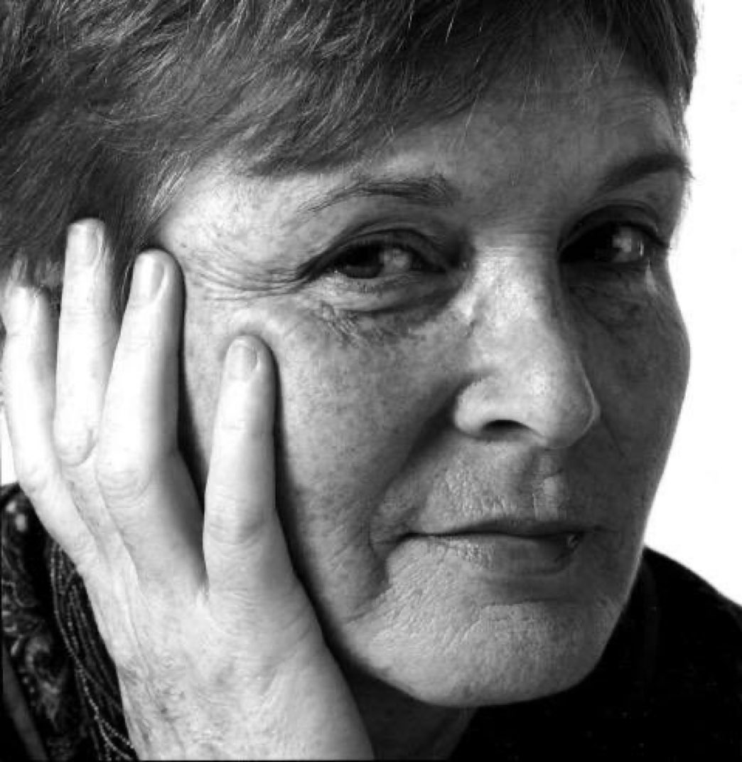 Bir de “aldanmayanlar” vardı.

Onların ruhları şâd olsun.