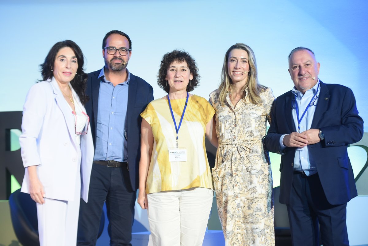 NanomedCSIC (@nanomed_csic) on Twitter photo Científicos de <a href="/Nanomed_CSIC/">NanomedCSIC</a> participan en el congreso #CIRMAT2024 dedicado a economía circular, #nanomedicina y objetivos de desarrollo sostenible. El evento tuvo lugar los días 17 y 18 de octubre, en Santa Cruz de Tenerife
#ConexionesCSIC #circularidadennuestrasvidas Científicos de <a href="/Nanomed_CSIC/">NanomedCSIC</a> participan en el congreso #CIRMAT2024 dedicado a economía circular, #nanomedicina y objetivos de desarrollo sostenible. El evento tuvo lugar los días 17 y 18 de octubre, en Santa Cruz de Tenerife
#ConexionesCSIC #circularidadennuestrasvidas