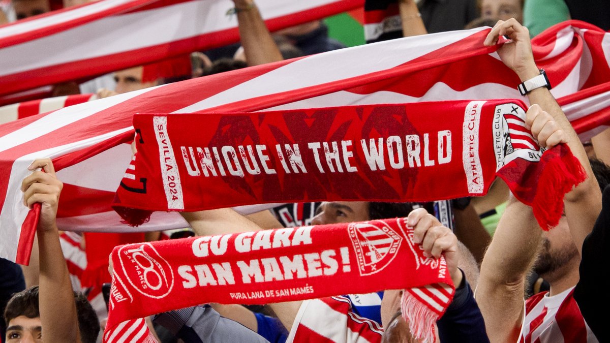 🔴⚪️ Nos encanta el ambiente de las grandes citas.

¡Con todo, athleticzales!

#AthleticSlaviaPraha #UniqueInTheWorld 🦁
