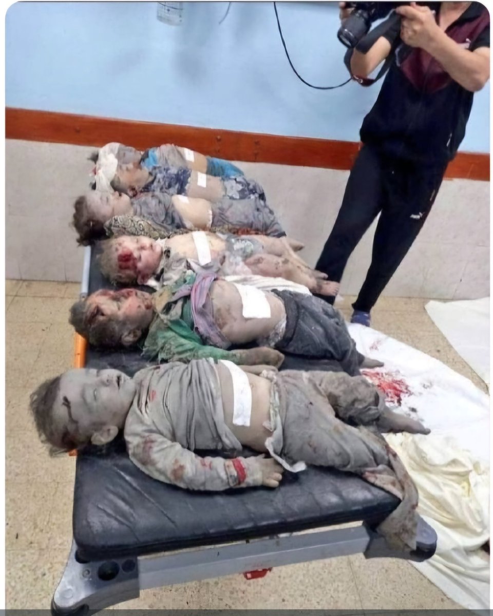 Abdullahkhusaib's tweet photo. #انقذوا_ما_تبقى_من_شمال_غزه

#Save_what_left_fm_North_GAZA

#GHAZA_HOLOCAUST https://t.co/mD4wVCNMo0