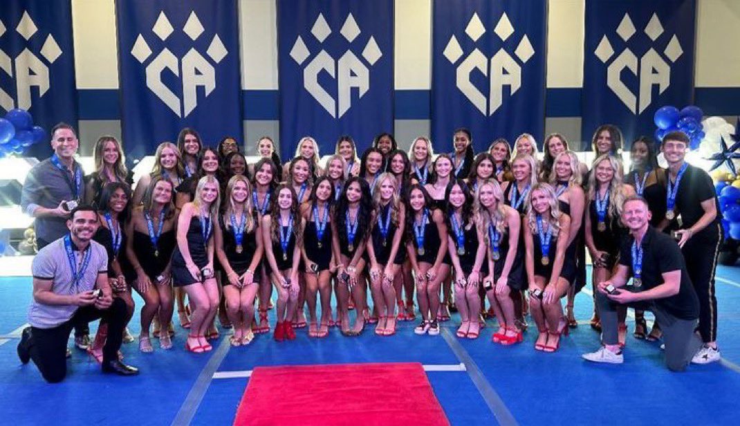 Lets give it up one more time for the 23-24 World Champs 😻🖤❣️ BB4L