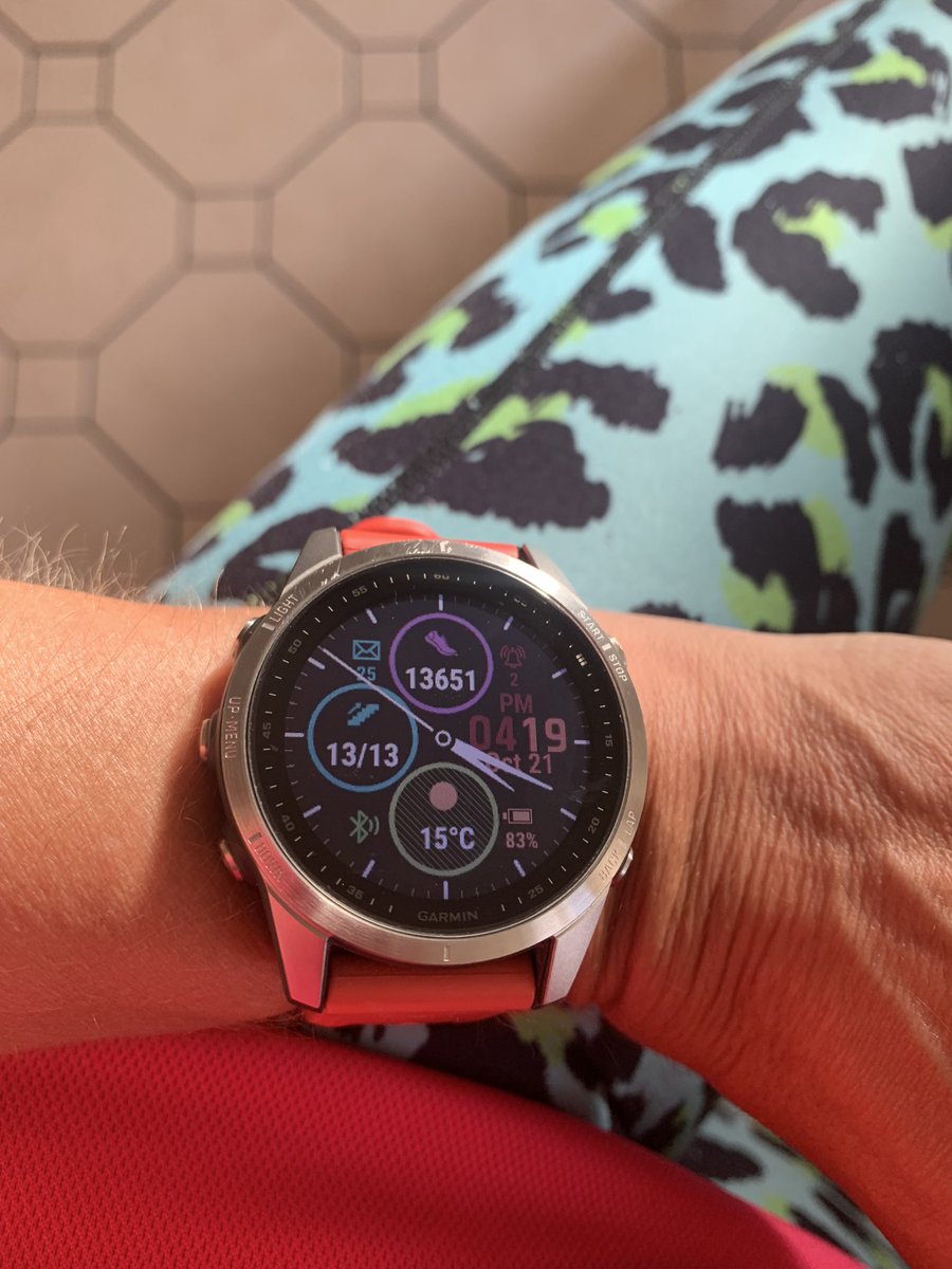 dulciedarling1's tweet photo. After working from home today, Barely reaching 1000 steps, get out that door after work she says, 5 miles run plus a short walk I managed just over 13,000 ππ½ββοΈπ« #happystride #visorclub #runningmakesmehappy #ukrunchat https://t.co/6rRQnGfWZv