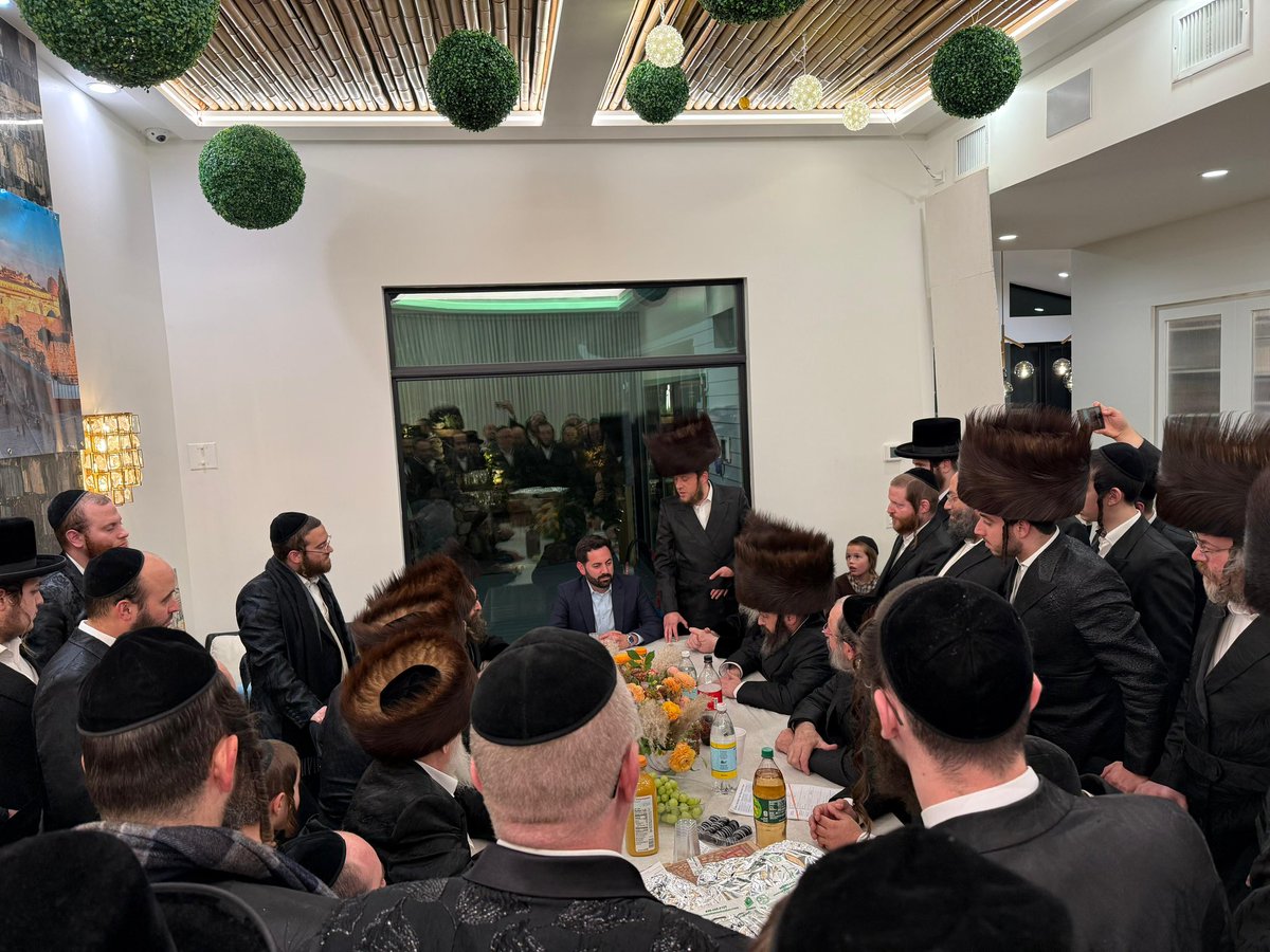 Was an honor to host <a href="/RepMikeLawler/">Congressman Mike Lawler</a> in my Sukkah. A true friend of our community. And is available 24/7 to anyone who ever needs help. And has been there for the residents of Airmont for many years. Good luck we have your back. #Lawlerforcongress