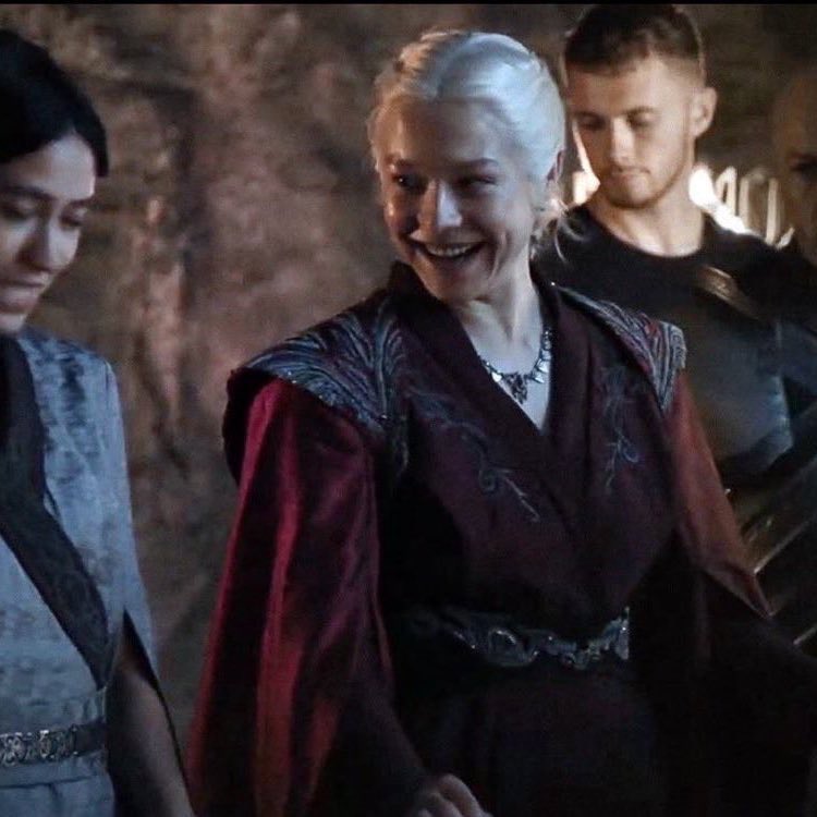 thinkdarcy's tweet image. that smile 🥺🤏