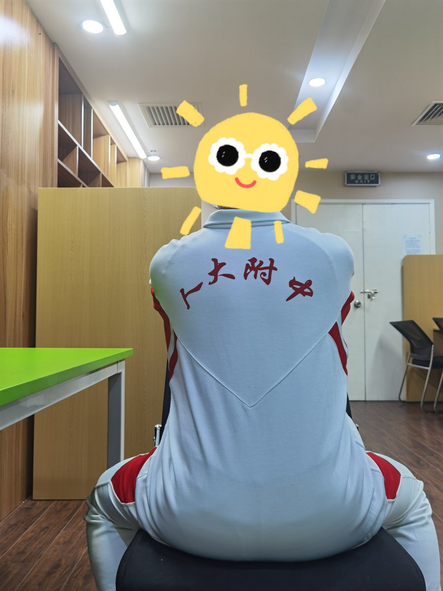 校服控 tweet media