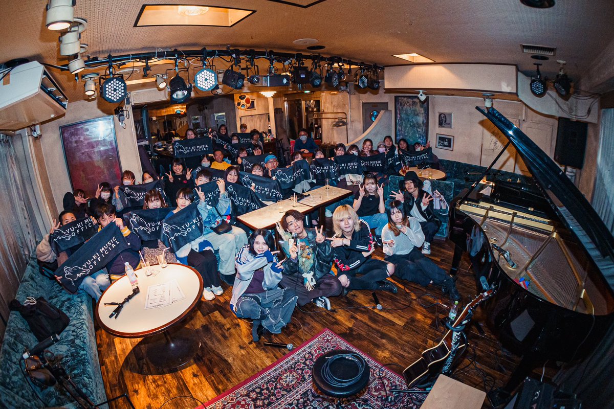 __LihoTaro's tweet photo. 友貴2周年おめでとう！！

最強のメンツでライブできてとっても楽しかったし、やっぱり2人のライブ見ると悔しい。
いろんな人に曲を褒めてもらえた日だったけど、やっぱもっと良い音楽作っていきたい！

絶対また対バンしような！ https://t.co/WRTgiFIIBM