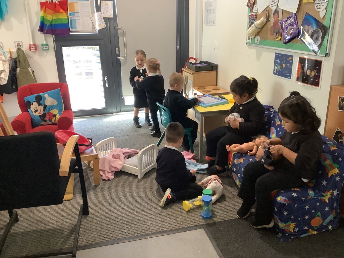 EActMAP's tweet photo. What an amazing time to be in Pixies Class! Our nursery children have been studying 'Do Elephants suck their trunks?' and have been exploring animals and babies! https://t.co/njOfRrV05g