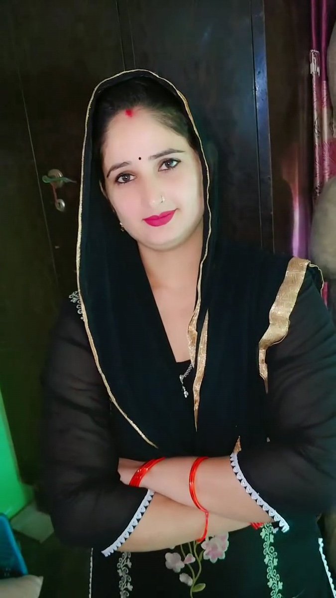 Ansh_Ch5472's tweet photo. *شکریہ ان فالورز کا* . . . 🙌
*جو میری  پوسٹوں پر ری ایکٹ نہیں کرتے* 🥺
*کیونکہ وہ مجھے یقین دلاتے ہیں* 🤭
*کہ بھینس🐃 کے اگے بین بجانے کا کوئی فائدہ نہیں*. 😏 https://t.co/sI3O4TLS05