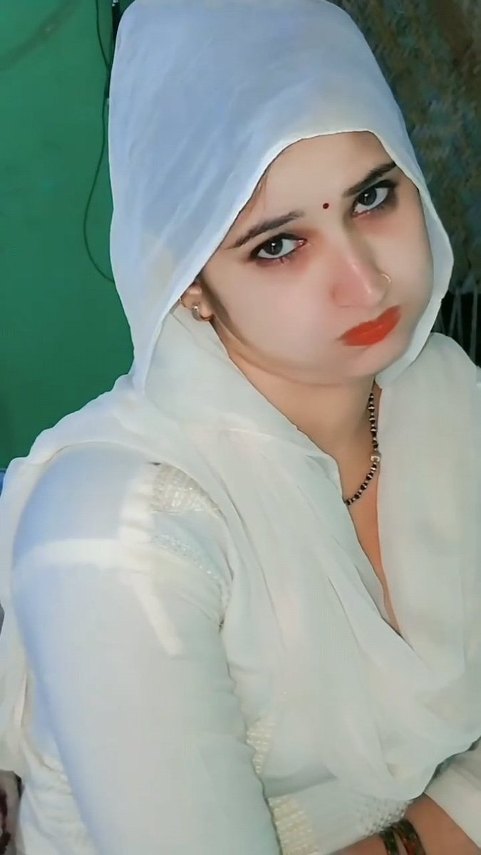 Ansh_Ch5472's tweet photo. *شکریہ ان فالورز کا* . . . 🙌
*جو میری  پوسٹوں پر ری ایکٹ نہیں کرتے* 🥺
*کیونکہ وہ مجھے یقین دلاتے ہیں* 🤭
*کہ بھینس🐃 کے اگے بین بجانے کا کوئی فائدہ نہیں*. 😏 https://t.co/sI3O4TLS05