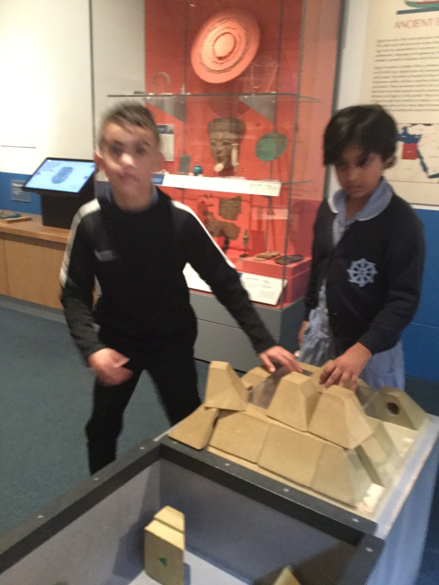 Y4IK St Catherine's tweet media