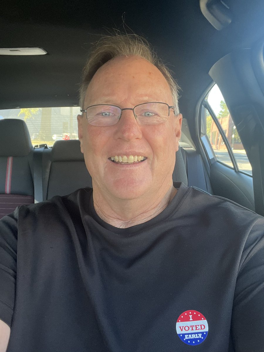 gwehunt22's tweet image. I voted early today for the French Fry Felon!