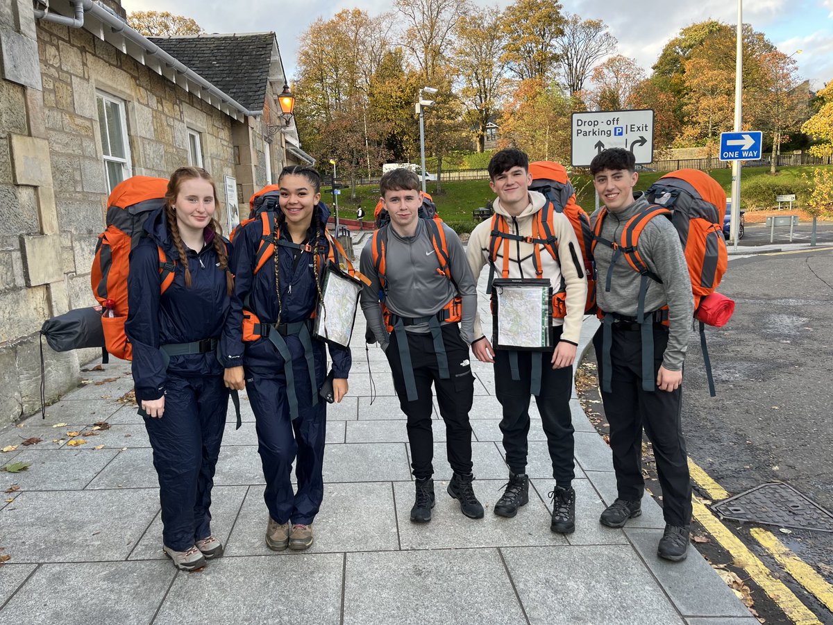 11 of our S6 pupils heading off on their ⁦<a href="/DofE/">The Duke of Edinburgh’s Award</a>⁩ Gold Practice. They’ve used the day to prep and get sorted, now time to head up to camp before 2 big days of walking. #ugstough