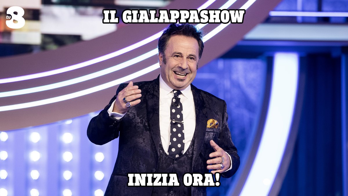 TV8it's tweet photo. Prendete posto sul divano: la nuova edizione del #GialappaShow vi aspetta! 🎉 https://t.co/tp9EDJ8hl1