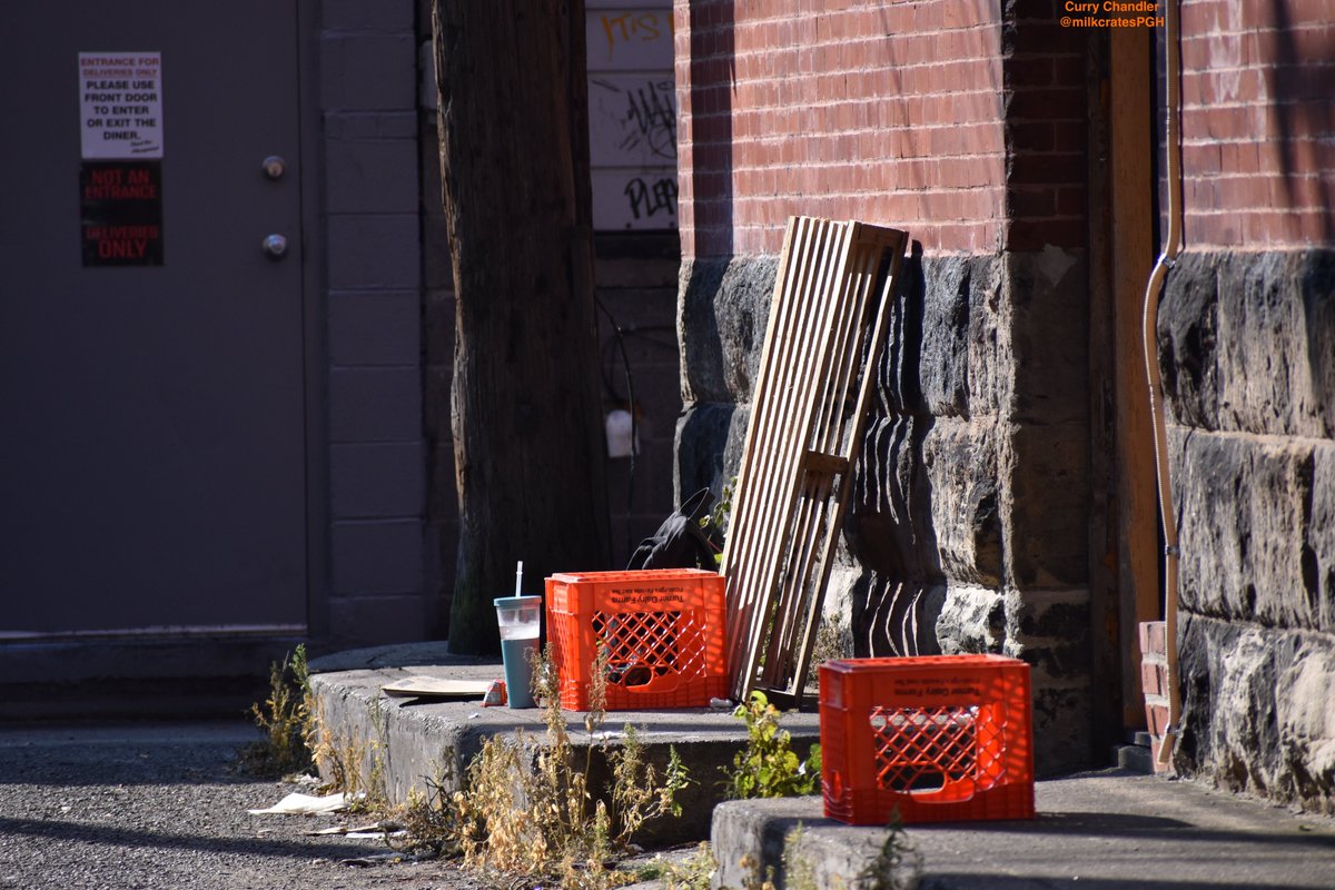 MilkcratesPgh's tweet image. #pittsburgh #milkcrates #photography #streetphotography #cityscapes #turnerdairy #pennsylvania #urbanphotography #cities