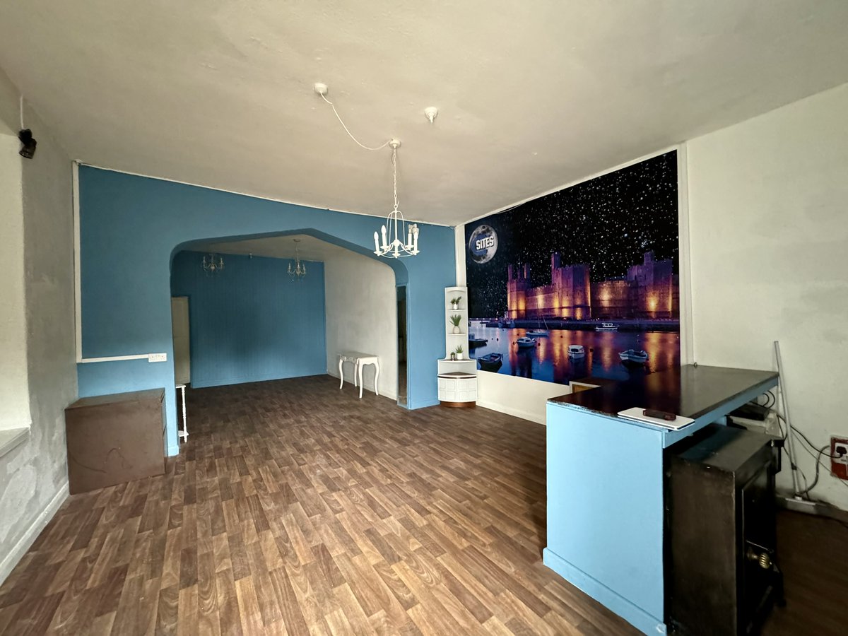 ✨Ground Floor Shop Located on Main Road✨
💸Guide Price starting at just £15,000!
📌Abergele, Conwy
📞 01248 753939
💻northwales@allwalesauction.com
tppuk.com/online-auction…...