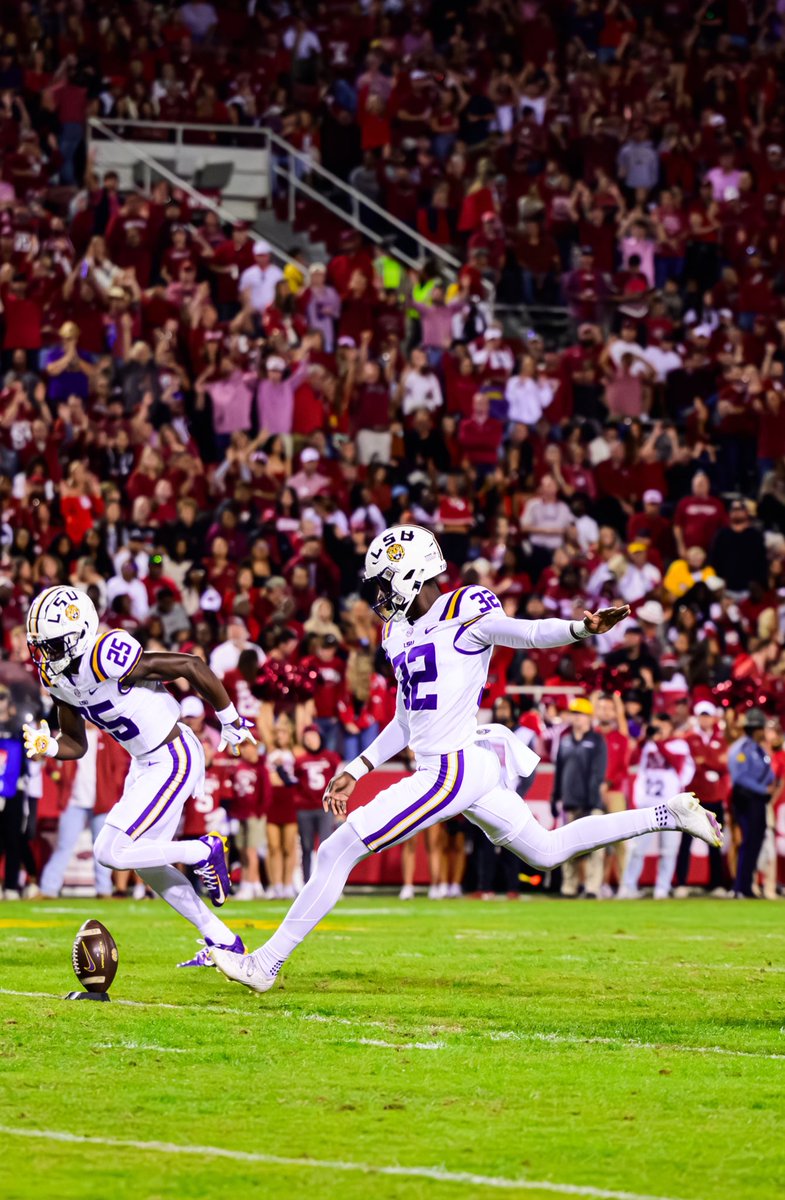 Aeron “Bigfoot” Burrell tweet media