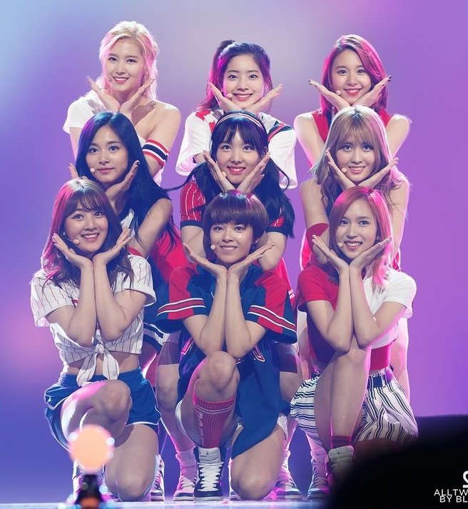 twice_mixx's tweet photo. Still the same TWICE😭💖

2016                              2024 https://t.co/w37oodmIPJ