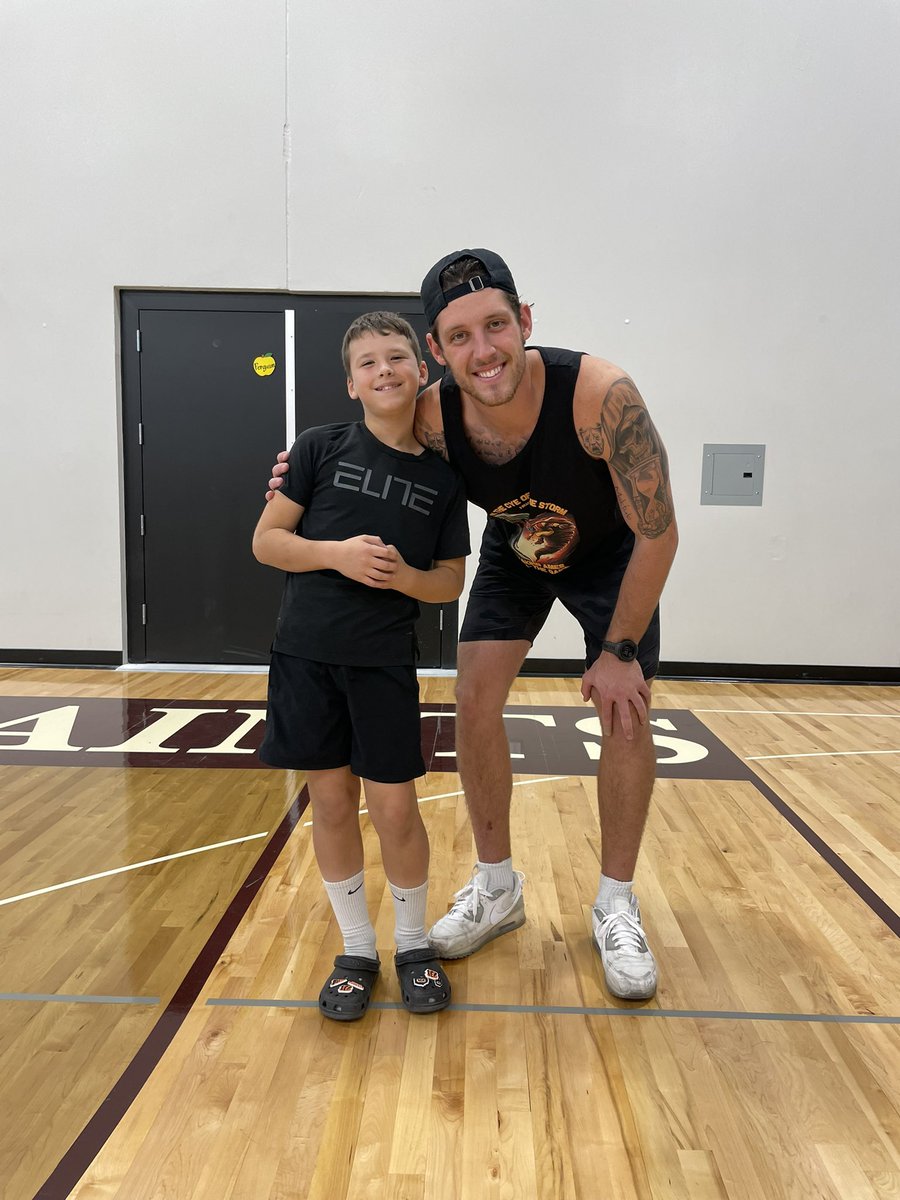 Sam Anker tweet media