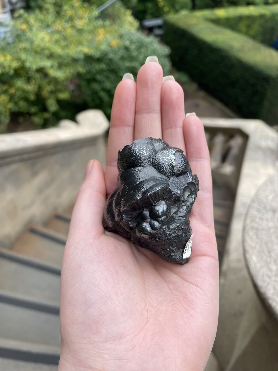 Did you know that this unusual mineral is responsible for the red colour of Mars?

Hematite can be found in a variety of forms, including ‘kidney ore,' which is recognisable by its globular appearance known as a botryoidal habit, like the surface you see here.

#MineralMonday