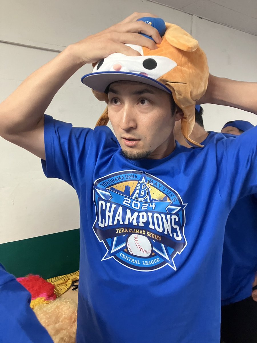 祝勝会会場に向かう #ジャクソン バート &amp; #伊藤光 スターマン📸✨
気合い十分💪

#JERAクライマックスセ 
#baystars