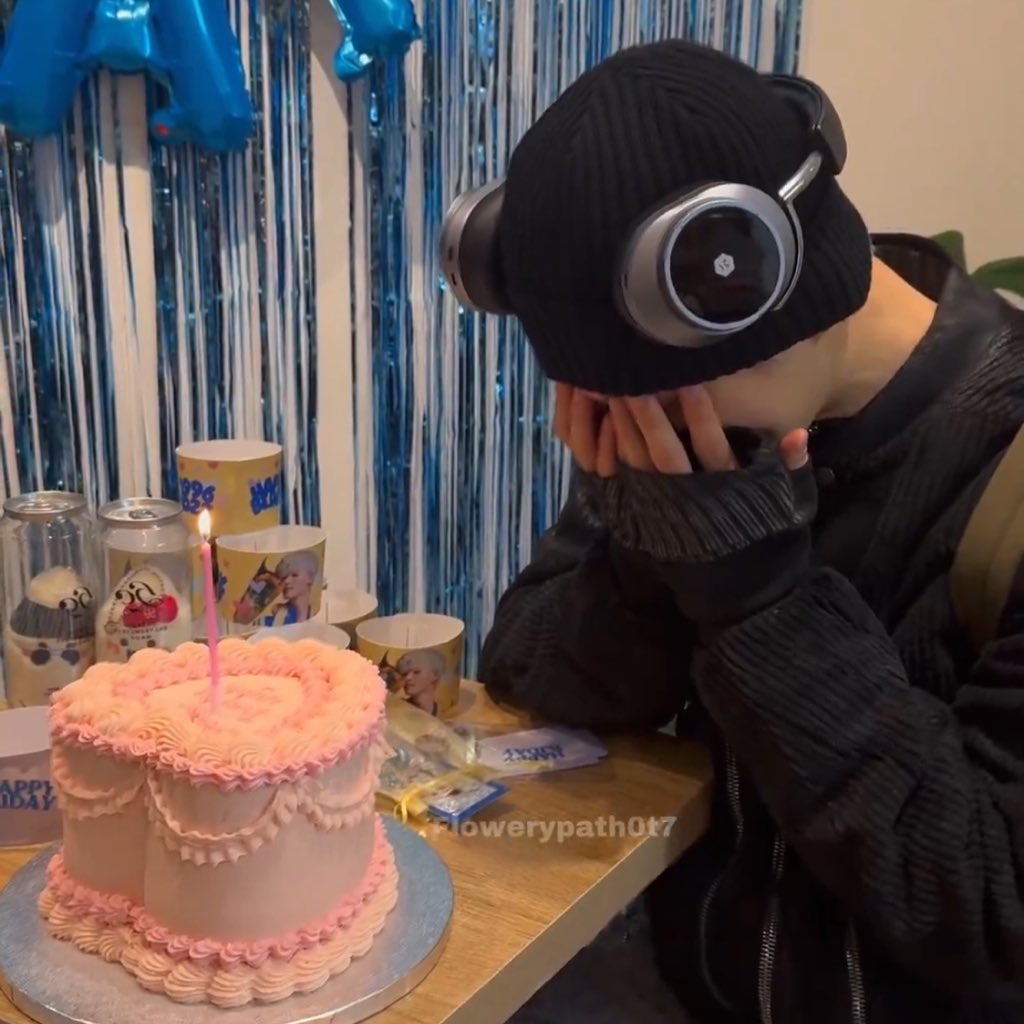 HAPPY BIRTHDAY HANBIN
#TopTierHanbinDay #비아이_생일_축하해

Hanbin day🎂
((still 여전해🥹)) 

2022                                          2024(with 🆔)