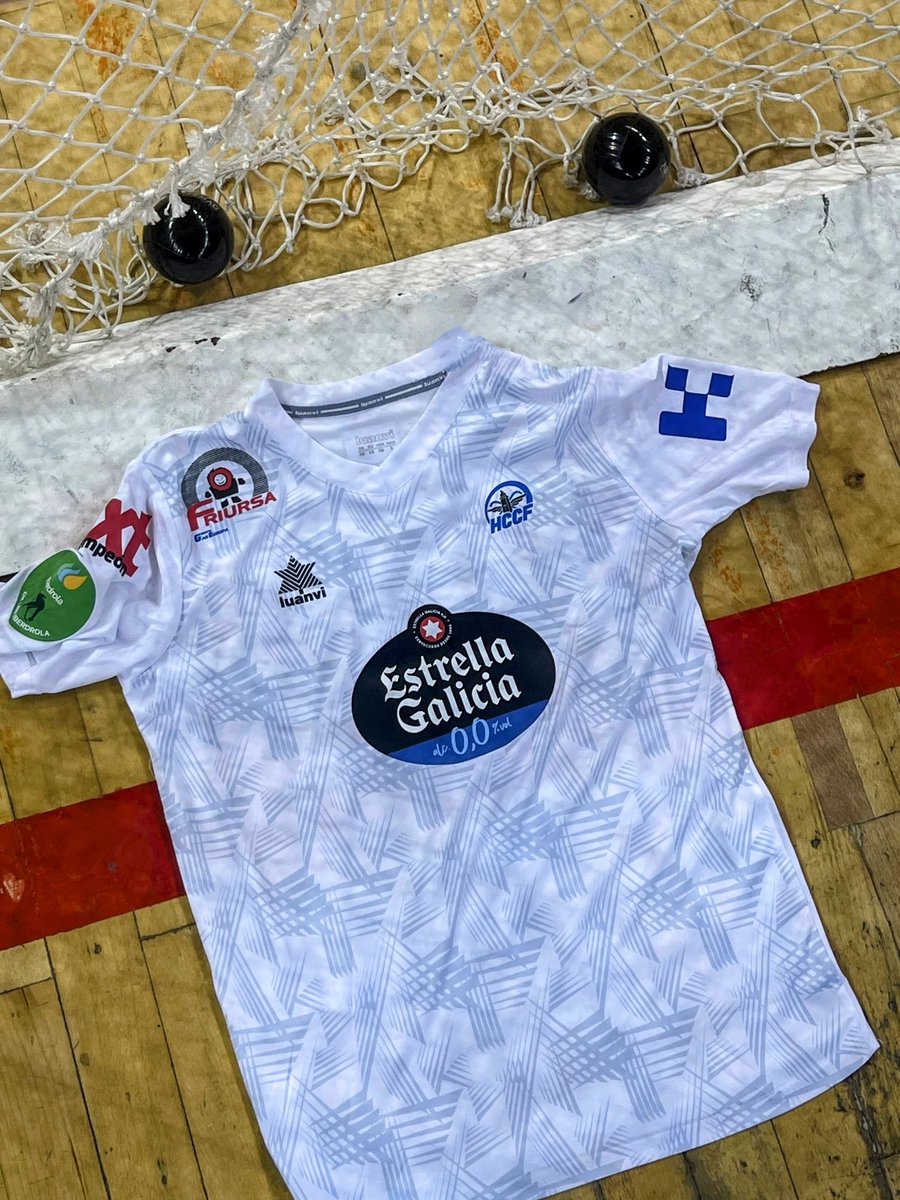 CorunaFeminino's tweet image. 🚨𝗔𝗧𝗘𝗡𝗖𝗜Ó𝗡🚨

🙌Esta fin de semana empeza a  #okligaiberdrola  e non nos resistimos a estrear nova pel.

😏Coñece todos os detalles do 1ª equipamento da tempada 2024/25

💙🤍Seguimos Xuntas