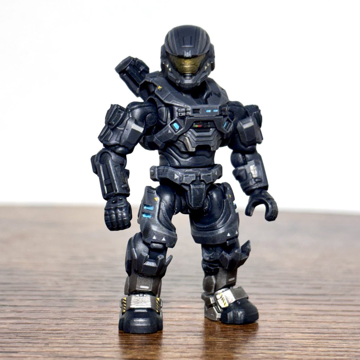 TheGcustoms's tweet photo. Hyper Lethal Vector - B312
.
.
Check out my latest piece, Noble Six! Based on his direct in game model, I managed to hand paint some of my smallest details yet, such as the facial logos and “UNSC” on his helmet! Enjoy! #haloreach #halo #halospotlight #miniartist https://t.co/rKMzcDb2p5
