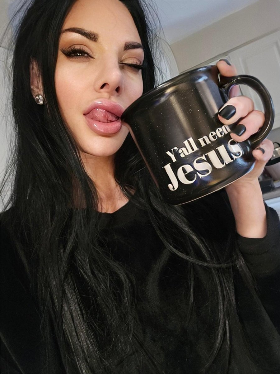 🖤🤷🏻‍♀️ I always forget about this platform