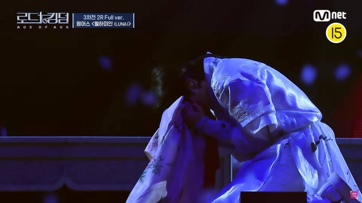 DandelionMoon90's tweet photo. Performing arts of ONEUS ①

#ONEUS #월하미인 #LUNA #로드투킹덤 #ROADTOKINGDOM #ROADTOKINGDOM_A https://t.co/IjGIvPnCqw